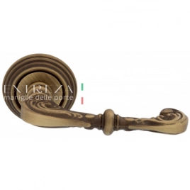 Дверная ручка Attri 318 R05 F03 Extreza